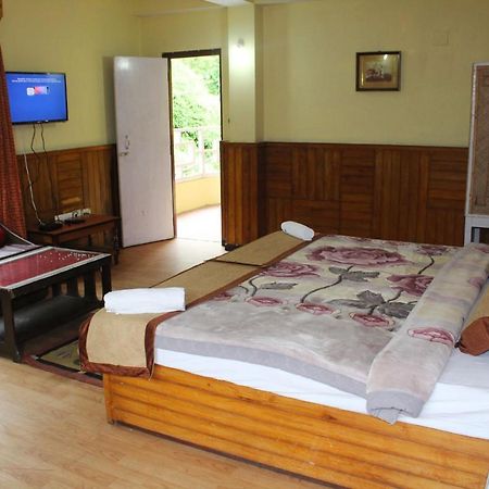 Norling Retreat Hotell Pelling Eksteriør bilde