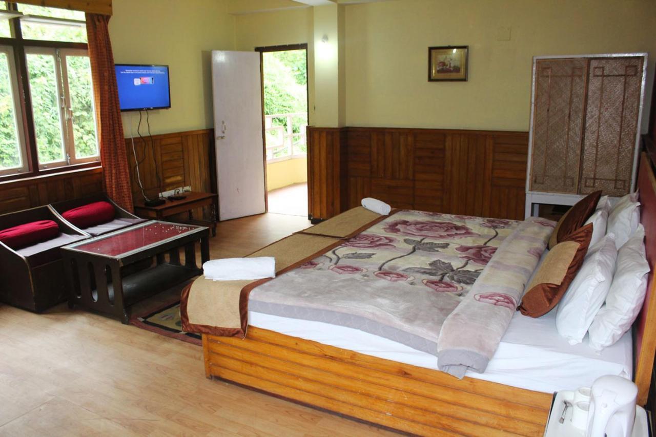 Norling Retreat Hotell Pelling Eksteriør bilde