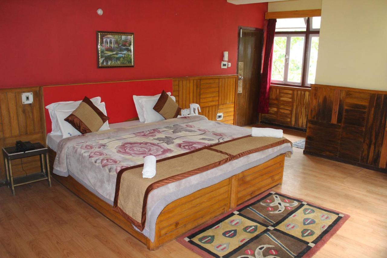 Norling Retreat Hotell Pelling Eksteriør bilde