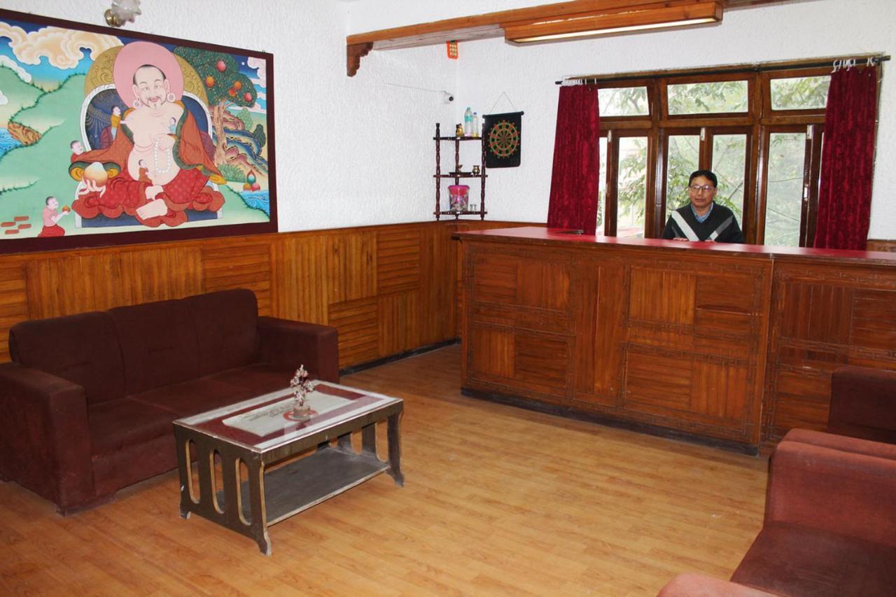 Norling Retreat Hotell Pelling Eksteriør bilde