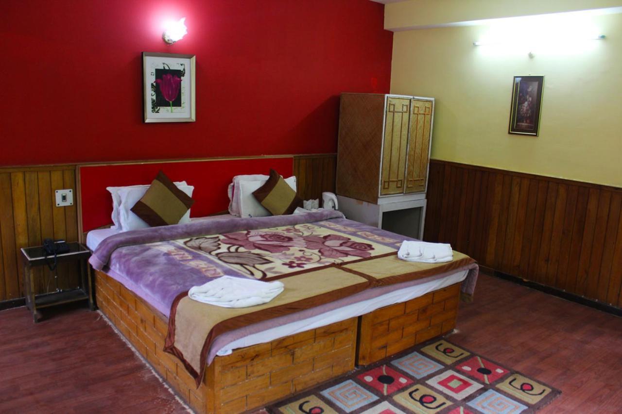 Norling Retreat Hotell Pelling Eksteriør bilde