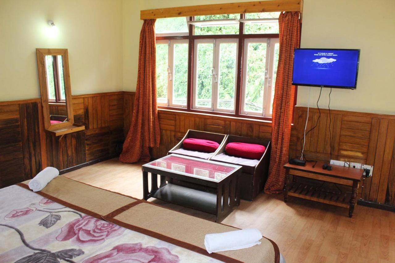 Norling Retreat Hotell Pelling Eksteriør bilde
